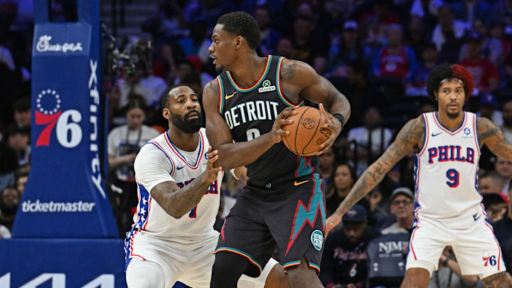 Apr 4, 2026; Philadelphia, Pennsylvania, USA; JDetroit Pistons center Jalen Duren (0) is defended by Philadelphia 76ers center Andre Drummond (1) during the first half at Xfinity Mobile Arena. Mandatory Credit: Eric Hartline-Imagn Images Apr 4, 2026; Philadelphia, Pennsylvania, USA; JDetroit Pistons center Jalen Duren (0) is defended by Philadelphia 76ers center Andre Drummond (1) during the first half at Xfinity Mobile Arena. Mandatory Credit: Eric Hartline-Imagn Images