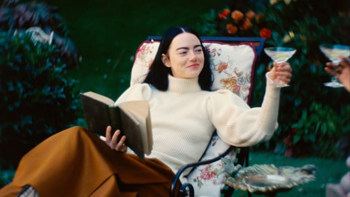 Emma Stone in Poor Things. Photo Courtesy of Searchlight Pictures.© 2023 Searchlight Pictures All Rights Reserved.