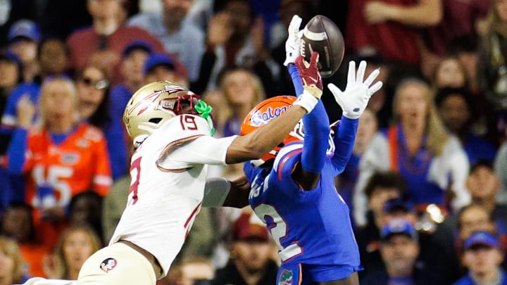 A young legacy player on Florida's defense is set to return to the Gators in 2026.