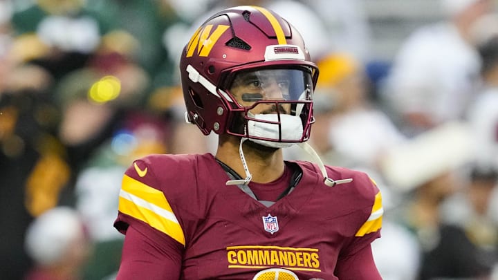 Sep 11, 2025; Green Bay, Wisconsin, USA; Washington Commanders quarterback Marcus Mariota (8) Mandatory Credit: Jeff Hanisch-Imagn Images Sep 11, 2025; Green Bay, Wisconsin, USA; Washington Commanders quarterback Marcus Mariota (8) Mandatory Credit: Jeff Hanisch-Imagn Images