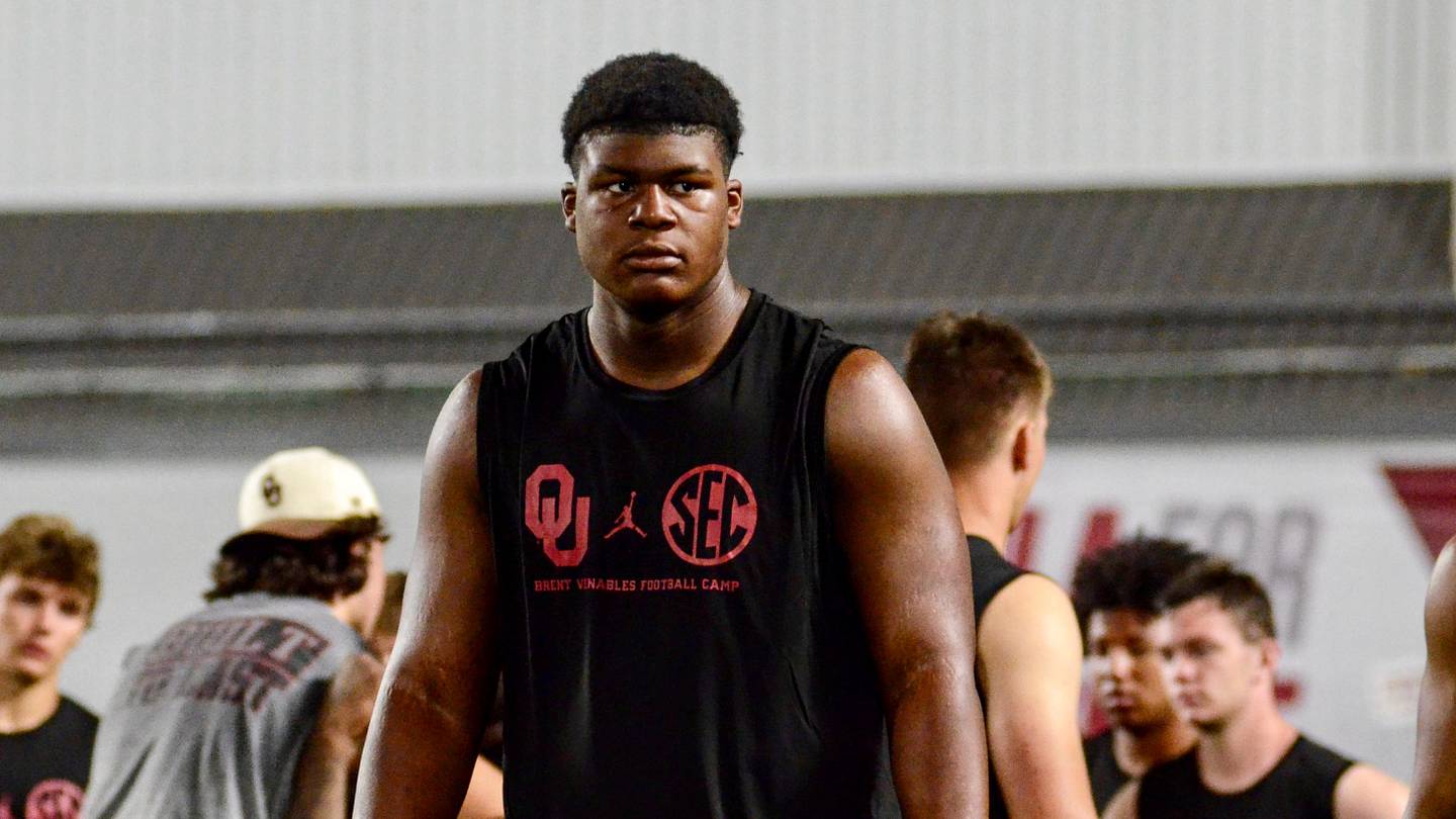 5-star DL Prospect Kellan Hall Treasures Oklahoma’s ‘Develop