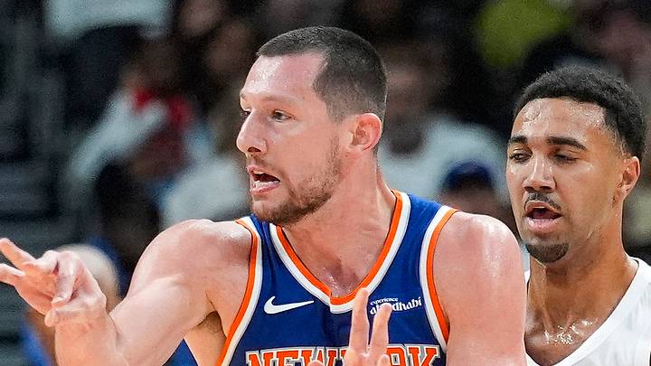 Oct 13, 2026; Toronto, Ontario, CAN; New York Knicks center Drew Eubanks (17) passes the ball against Toronto Raptors forward Trayce Jackson-Davis (32) during the second half at Scotiabank Arena. Mandatory Credit: John E. Sokolowski-Imagn Images Oct 13, 2026; Toronto, Ontario, CAN; New York Knicks center Drew Eubanks (17) passes the ball against Toronto Raptors forward Trayce Jackson-Davis (32) during the second half at Scotiabank Arena. Mandatory Credit: John E. Sokolowski-Imagn Images