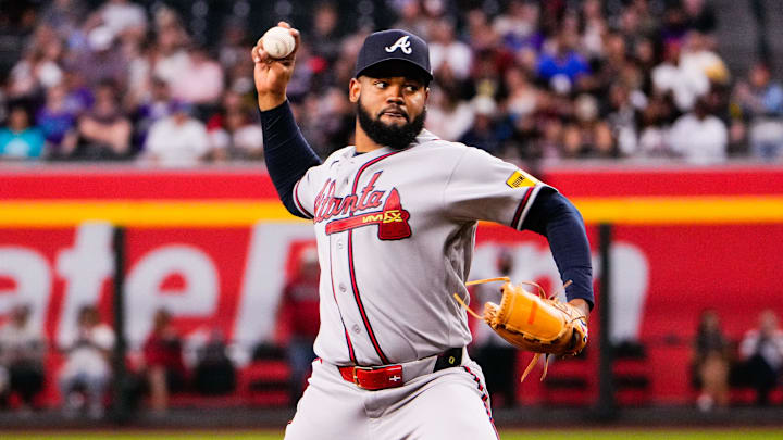 Apr 2, 2026; Phoenix, Arizona, USA; Atlanta Braves pitcher Reynaldo Lopez (40) pitches against the against the Arizona Diamondbacks during the first inning at Chase Field. Mandatory Credit: Arianna Grainey-Imagn Images Apr 2, 2026; Phoenix, Arizona, USA; Atlanta Braves pitcher Reynaldo Lopez (40) pitches against the against the Arizona Diamondbacks during the first inning at Chase Field. Mandatory Credit: Arianna Grainey-Imagn Images