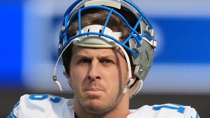 Detroit Lions quarterback Jared Goff (16) is seen during warmups prior to the game against the Los Angeles Rams Detroit Lions quarterback Jared Goff (16) is seen during warmups prior to the game against the Los Angeles Rams