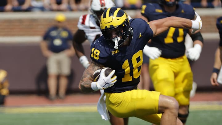 Oregon vs. Michigan football picks, odds