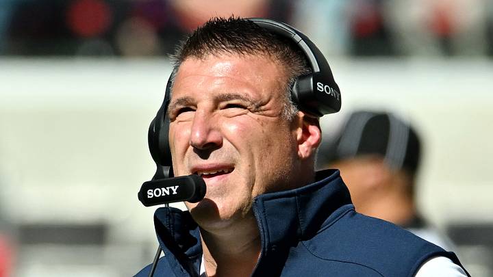 New England Patriots head coach Mike Vrabel looks on New England Patriots head coach Mike Vrabel looks on