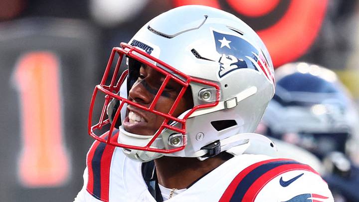 Feb 8, 2026; Santa Clara, CA, USA; New England Patriots safety Craig Woodson (31) reacts after a play against the Seattle Seahawks during the first quarter in Super Bowl LX at Levi's Stadium. Mandatory Credit: Mark J. Rebilas-Imagn Images Feb 8, 2026; Santa Clara, CA, USA; New England Patriots safety Craig Woodson (31) reacts after a play against the Seattle Seahawks during the first quarter in Super Bowl LX at Levi's Stadium. Mandatory Credit: Mark J. Rebilas-Imagn Images