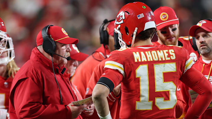 Los Angeles Chargers v Kansas City Chiefs