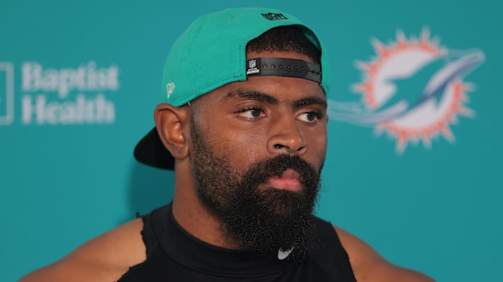 Miami Dolphins linebacker Jordyn Brooks