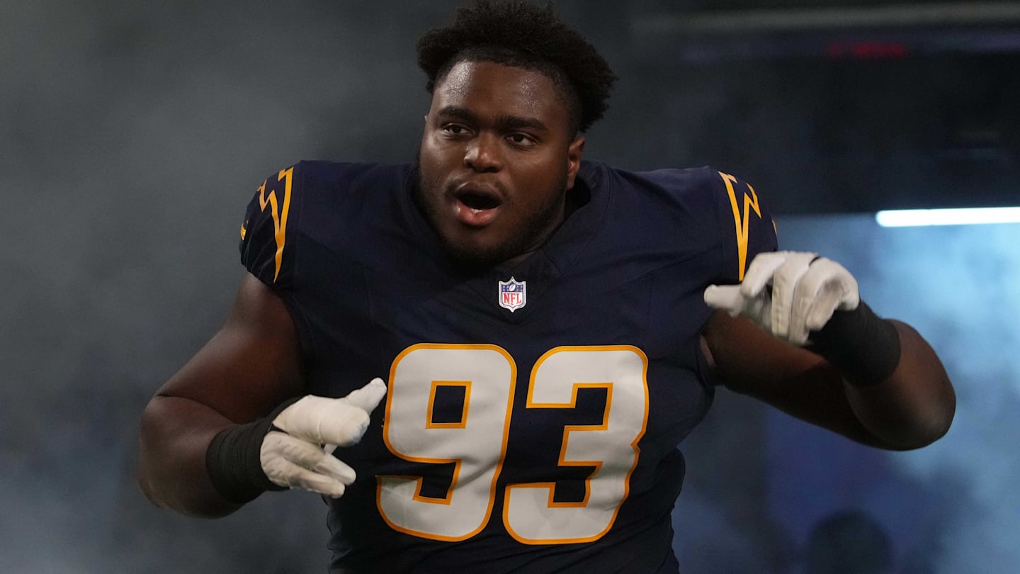 Cowboys Continue Defensive Overhaul With Massive Interior Addition