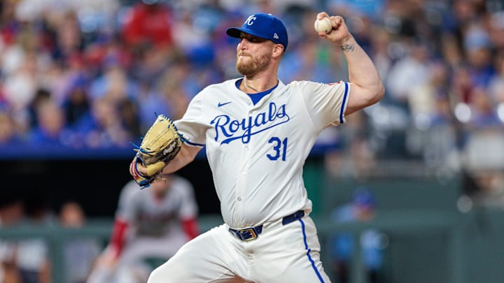 Aug 6, 2024; Kansas City, Missouri, USA; Kansas City Royals pitcher Will Smith (31) pitches during the ninth inning against the Boston Red Sox at Kauffman Stadium. 