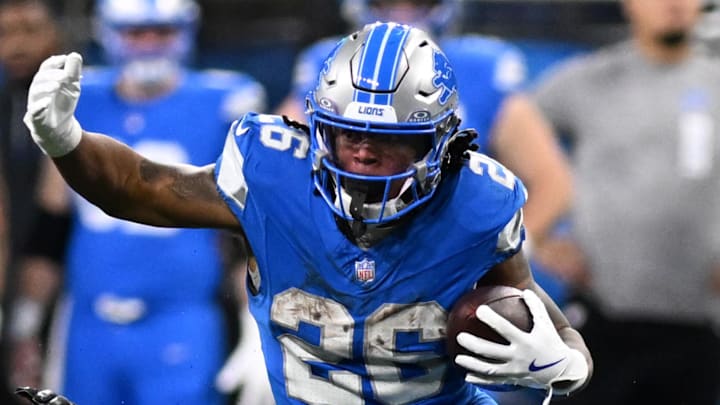 Dec 5, 2024; Detroit, Michigan, USA; Detroit Lions running back Jahmyr Gibbs (26) runs the ball upfield against the Green Bay Packers in the fourth quarter at Ford Field. Mandatory Credit: Lon Horwedel-Imagn Images Dec 5, 2024; Detroit, Michigan, USA; Detroit Lions running back Jahmyr Gibbs (26) runs the ball upfield against the Green Bay Packers in the fourth quarter at Ford Field. Mandatory Credit: Lon Horwedel-Imagn Images