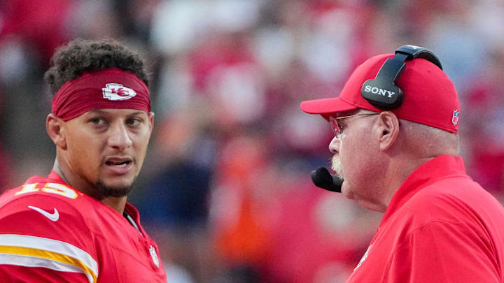 Aug 22, 2025; Kansas City, Missouri, USA; Kansas City Chiefs quarterback Patrick Mahomes (15) talks with head coach Andy Reid after a play against the Chicago Bears during the first half of the game at GEHA Field at Arrowhead Stadium. Mandatory Credit: Denny Medley-Imagn Images Aug 22, 2025; Kansas City, Missouri, USA; Kansas City Chiefs quarterback Patrick Mahomes (15) talks with head coach Andy Reid after a play against the Chicago Bears during the first half of the game at GEHA Field at Arrowhead Stadium. Mandatory Credit: Denny Medley-Imagn Images