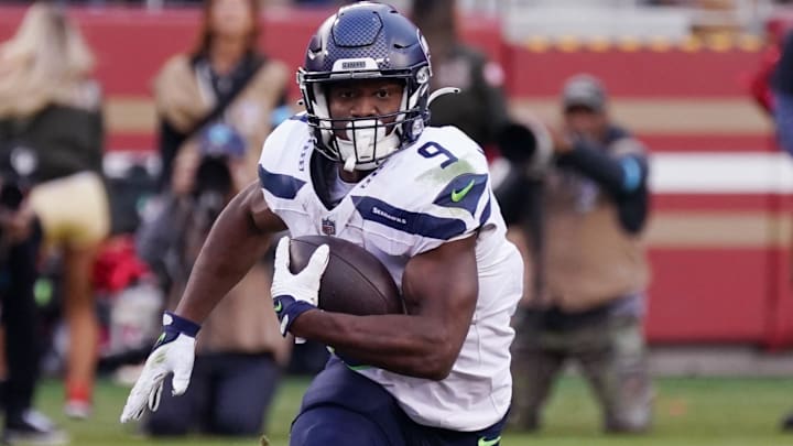 Nov 17, 2024; Santa Clara, California, USA; Seattle Seahawks running back Kenneth Walker III (9) rushes the ball against the San Francisco 49ers in the fourth quarter at Levi's Stadium. Mandatory Credit: David Gonzales-Imagn Images