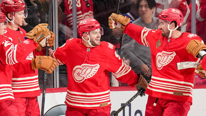 Toronto Maple Leafs v Detroit Red Wings