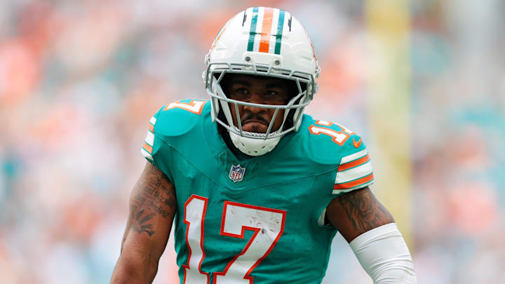 Jaylen Waddle; NFL trade rumors