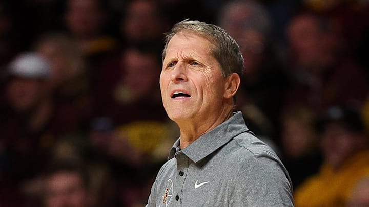 /vhcJan 9, 2026; Minneapolis, Minnesota, USA; Southern California Trojans head coach Eric Musselman reacts during the first half against the Minnesota Golden Gophers at Williams Arena. Mandatory Credit: Matt Krohn-Imagn Images