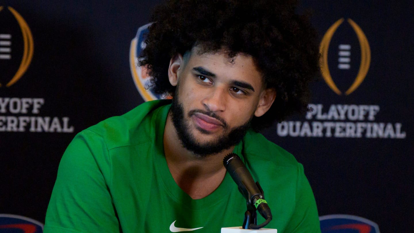 Oregon Fans Will Love This Dante Moore Prediction