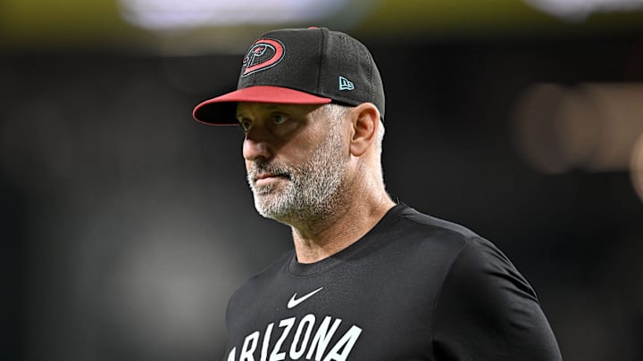 Aug 11, 2025; Arlington, Texas, USA; Arizona Diamondbacks manager Torey Lovullo (17) walks back to the dugout during the sixth inning against the Texas Rangers at Globe Life Field. Mandatory Credit: Jerome Miron-Imagn Images Aug 11, 2025; Arlington, Texas, USA; Arizona Diamondbacks manager Torey Lovullo (17) walks back to the dugout during the sixth inning against the Texas Rangers at Globe Life Field. Mandatory Credit: Jerome Miron-Imagn Images