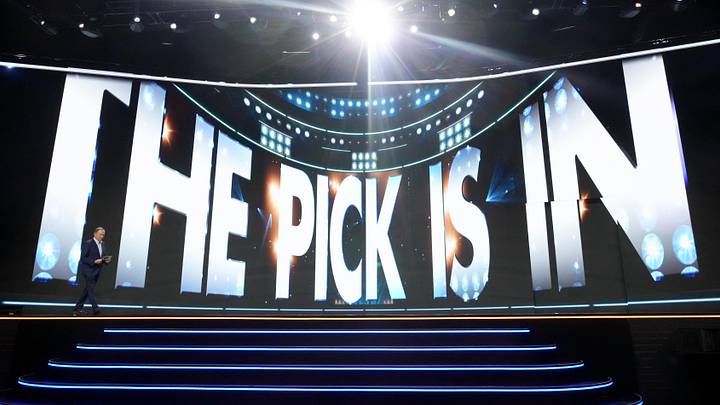 Jun 27, 2025; Los Angeles, California, USA; NHL Commissioner Gary Bettman walks onto the stage to announce the first overall pick by the New York Islanders in the first round of the 2025 NHL Draft at Peacock Theater. Jun 27, 2025; Los Angeles, California, USA; NHL Commissioner Gary Bettman walks onto the stage to announce the first overall pick by the New York Islanders in the first round of the 2025 NHL Draft at Peacock Theater.