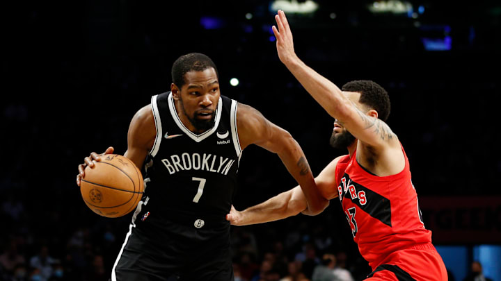 Kevin Durant es duda para el juego ante los Raptors pero podría retornar esta semana