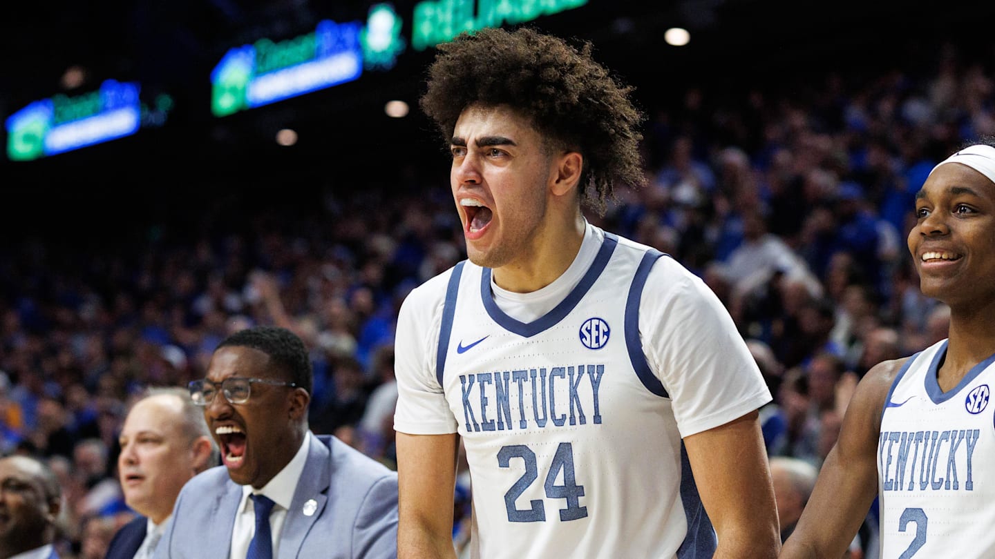 Will Mark Pope recruit over Malachi Moreno in the transfer portal?