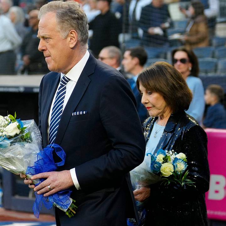 John Sterling's Ex-Wife Jennifer Caught 'Off Guard' by Yankees Legend's  Death
