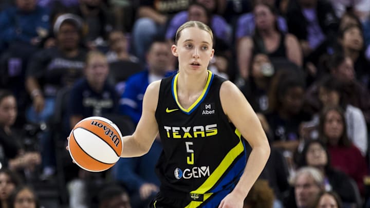 Sep 4, 2025; San Francisco, California, USA;  Dallas Wings guard Paige Bueckers (5) takes the ball down the court against the Golden State Valkyries during the second half at Chase Center. Mandatory Credit: John Hefti-Imagn Images