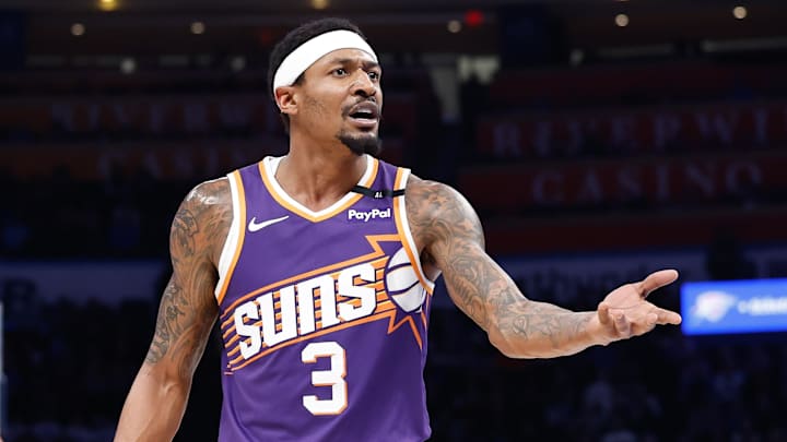 Feb 5, 2025; Oklahoma City, Oklahoma, USA; Phoenix Suns guard Bradley Beal (3) reacts to an officials play during the second half of a game against the Oklahoma City Thunder at Paycom Center. Mandatory Credit: Alonzo Adams-Imagn Images Feb 5, 2025; Oklahoma City, Oklahoma, USA; Phoenix Suns guard Bradley Beal (3) reacts to an officials play during the second half of a game against the Oklahoma City Thunder at Paycom Center. Mandatory Credit: Alonzo Adams-Imagn Images