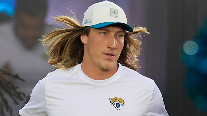 Jacksonville Jaguars quarterback Trevor Lawrence (16) runs on the field before an NFL preseason football matchup at EverBank Stadum on Friday, Aug. 28, 2026 in Jacksonville, Fla. 