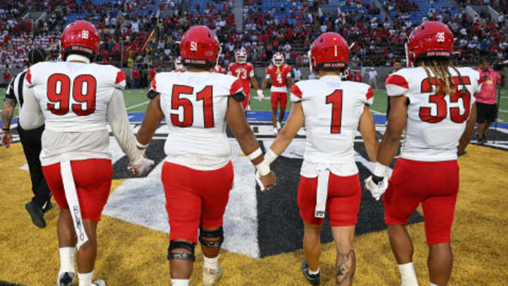 Kahuku takes on Mater Dei in Santa Ana, Calif. for a national high school football showdown.