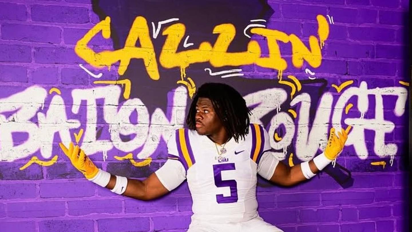 LSU DL Lamar Brown Sends Recruiting Pitch to Top Recruit in the 2027 Cycle