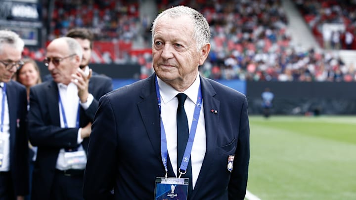 Jean-Michel Aulas appelle à l'unité après l'élimination