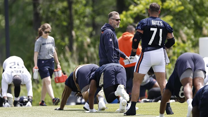 Matt Eberflus keeps the Bears focused through their pre-practice routine at minicamp. It's the third year of their rebuild and time to win. Matt Eberflus keeps the Bears focused through their pre-practice routine at minicamp. It's the third year of their rebuild and time to win.