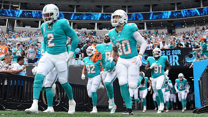 Miami Dolphins v Carolina Panthers - NFL 2025