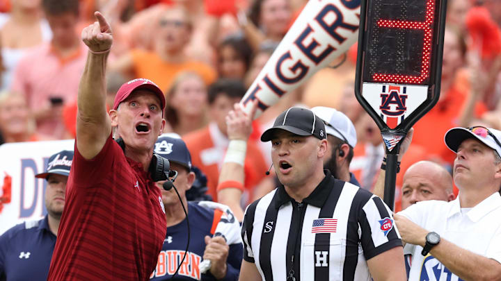 Oklahoma head coach Brent Venables 