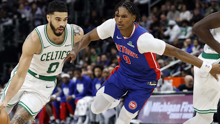 Ausar Thompson guards Jayson Tatum.