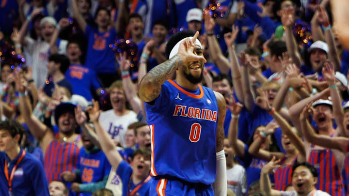 Florida Gators guard Boogie Fland (0) gestures after making a 3-point basket against the Tennessee Volunteers.