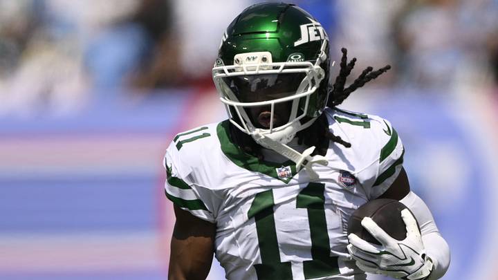 New York Jets wide receiver Omar Cooper Jr. (11) runs with the ball against the Tennessee Titans during the first quarter at Nissan Stadium. Mandatory Credit: Steve Roberts-Imagn Images New York Jets wide receiver Omar Cooper Jr. (11) runs with the ball against the Tennessee Titans during the first quarter at Nissan Stadium. Mandatory Credit: Steve Roberts-Imagn Images