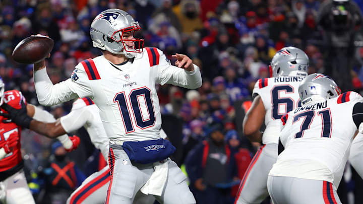 New England Patriots v Buffalo Bills