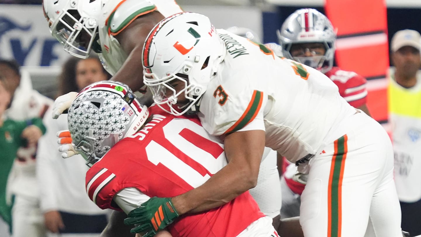 Akheem Mesidor Claims Staying Calm The Key For Hurricanes In Cfp Title Game