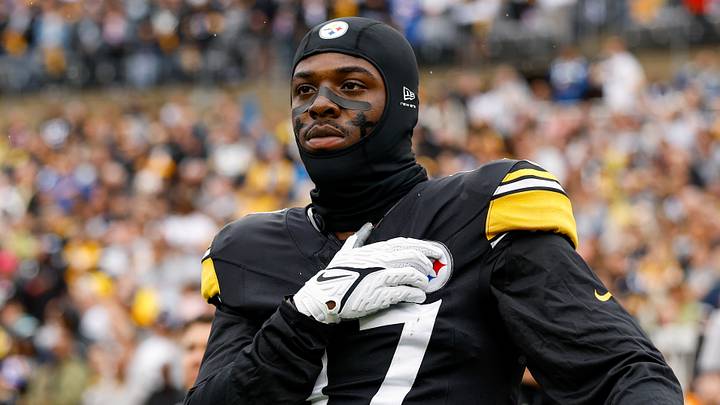 Indianapolis Colts v Pittsburgh Steelers Indianapolis Colts v Pittsburgh Steelers