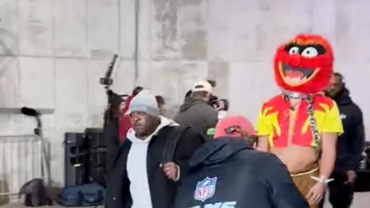 Mack Hollins arrives for AFC championship game at Arrowhead Stadium.