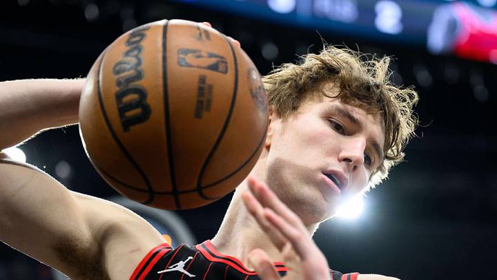 Mar 13, 2026; Inglewood, California, USA; Chicago Bulls forward Matas Buzelis (14) looks to slam the ball in frustration during the second half against the Los Angeles Clippers at Intuit Dome. Mandatory Credit: William Liang-Imagn Images Mar 13, 2026; Inglewood, California, USA; Chicago Bulls forward Matas Buzelis (14) looks to slam the ball in frustration during the second half against the Los Angeles Clippers at Intuit Dome. Mandatory Credit: William Liang-Imagn Images