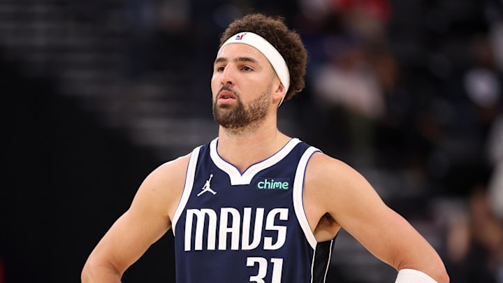 Apr 5, 2025; Inglewood, California, USA; Dallas Mavericks guard Klay Thompson (31) looks on during the first half against the Los Angeles Clippers at Intuit Dome. Mandatory Credit: Kiyoshi Mio-Imagn Images Apr 5, 2025; Inglewood, California, USA; Dallas Mavericks guard Klay Thompson (31) looks on during the first half against the Los Angeles Clippers at Intuit Dome. Mandatory Credit: Kiyoshi Mio-Imagn Images