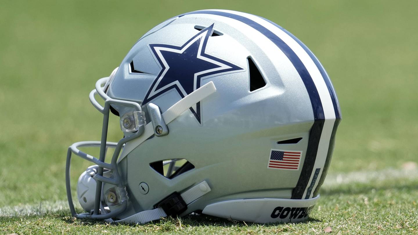 Best Dallas Cowboys player to wear No. 67 belongs to an exclusive O-line club