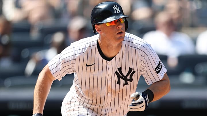 Jun 28, 2025; Bronx, New York, USA; New York Yankees second base DJ LeMahieu (26) singles during the eighth inning against the Athletics at Yankee Stadium Jun 28, 2025; Bronx, New York, USA; New York Yankees second base DJ LeMahieu (26) singles during the eighth inning against the Athletics at Yankee Stadium