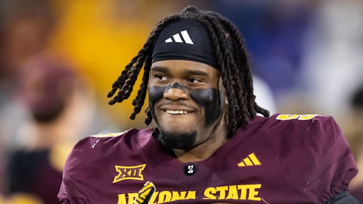 Arizona State Sun Devils offensive lineman Max Iheanachor