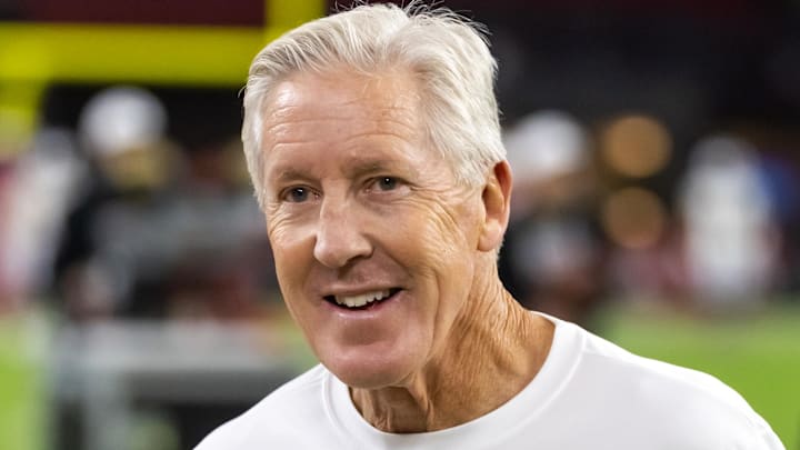 Aug 23, 2025; Glendale, Arizona, USA; Las Vegas Raiders head coach Pete Carroll against the Arizona Cardinals during a preseason NFL game at State Farm Stadium. Mandatory Credit: Mark J. Rebilas-Imagn Images Aug 23, 2025; Glendale, Arizona, USA; Las Vegas Raiders head coach Pete Carroll against the Arizona Cardinals during a preseason NFL game at State Farm Stadium. Mandatory Credit: Mark J. Rebilas-Imagn Images