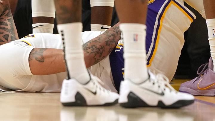 Jan 27, 2024; San Francisco, California, USA; Los Angeles Lakers forward Anthony Davis (on ground) Jan 27, 2024; San Francisco, California, USA; Los Angeles Lakers forward Anthony Davis (on ground)